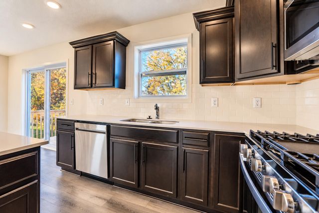 5555 Mammoth Drive SE, Caledonia, MI 49316