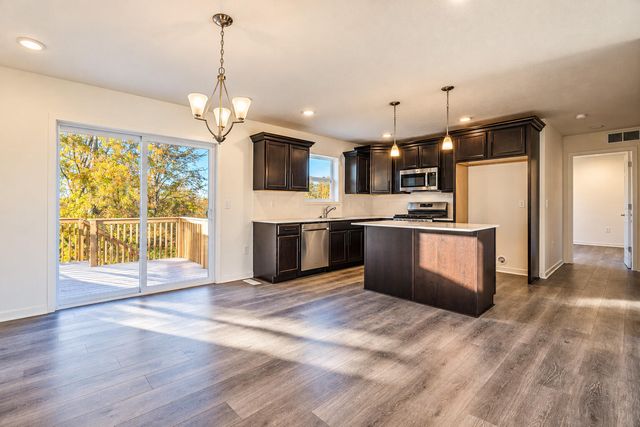 5555 Mammoth Drive SE, Caledonia, MI 49316
