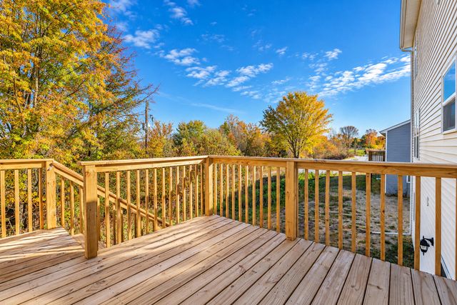 5555 Mammoth Drive SE, Caledonia, MI 49316