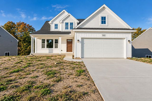 5555 Mammoth Drive SE, Caledonia, MI 49316