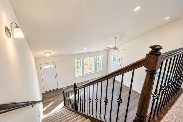 5555 Mammoth Drive SE, Caledonia, MI 49316