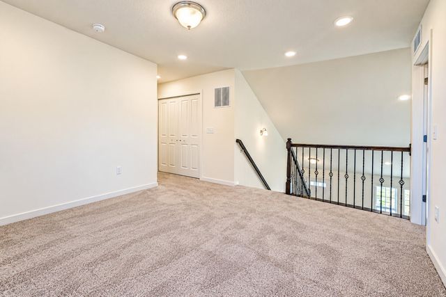 5555 Mammoth Drive SE, Caledonia, MI 49316