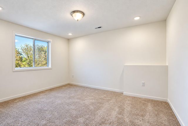 5555 Mammoth Drive SE, Caledonia, MI 49316