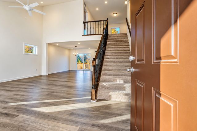 5555 Mammoth Drive SE, Caledonia, MI 49316
