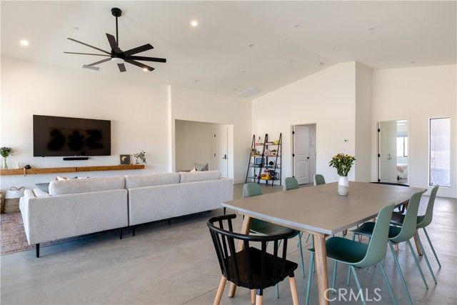 3848 Ruidosa Avenue, Yucca Valley, CA 92284