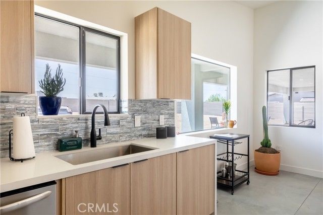 3848 Ruidosa Avenue, Yucca Valley, CA 92284