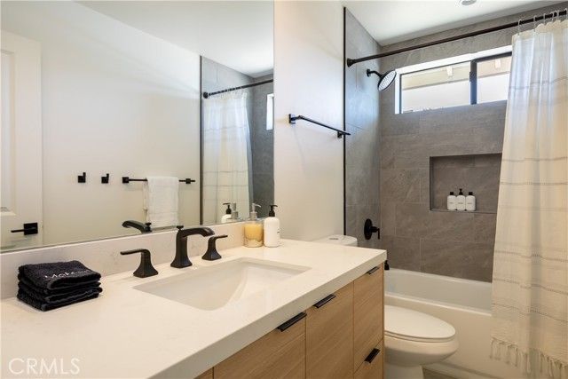 3848 Ruidosa Avenue, Yucca Valley, CA 92284