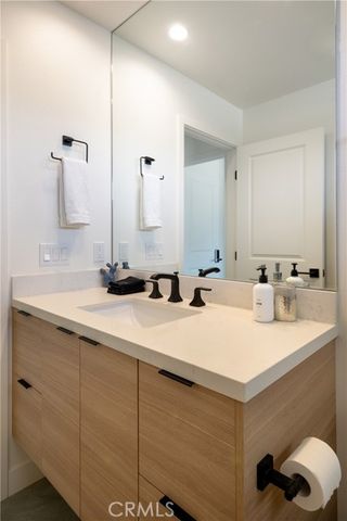 3848 Ruidosa Avenue, Yucca Valley, CA 92284