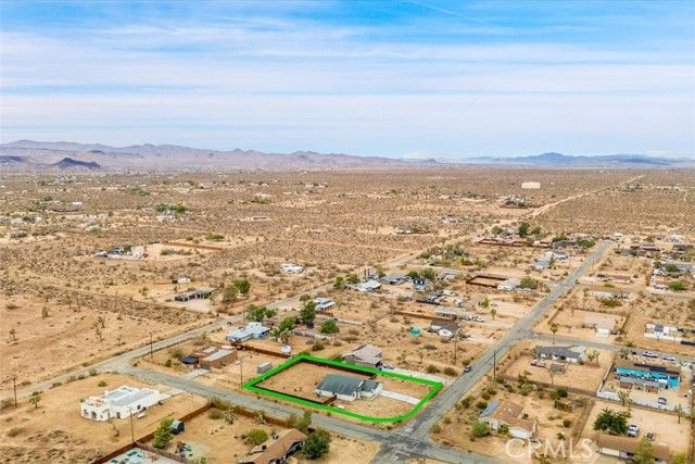 3848 Ruidosa Avenue, Yucca Valley, CA 92284