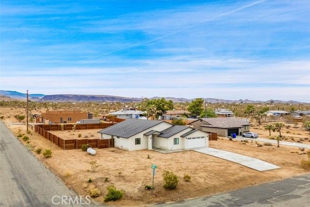 3848 Ruidosa Avenue, Yucca Valley, CA 92284