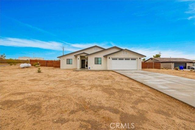 3848 Ruidosa Avenue, Yucca Valley, CA 92284