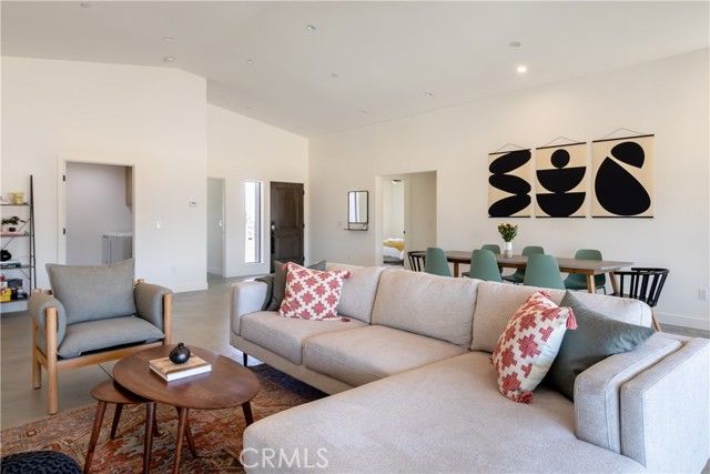 3848 Ruidosa Avenue, Yucca Valley, CA 92284