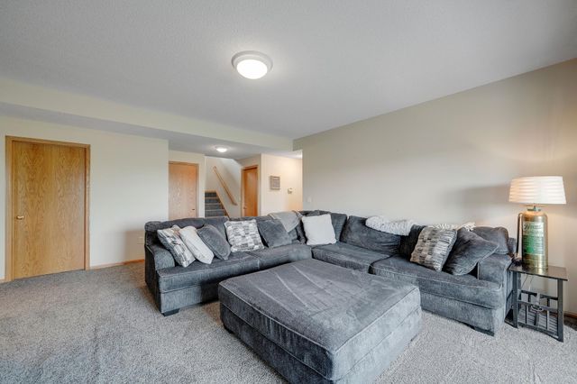 553 Tuttle Drive, Hastings, MN 55033