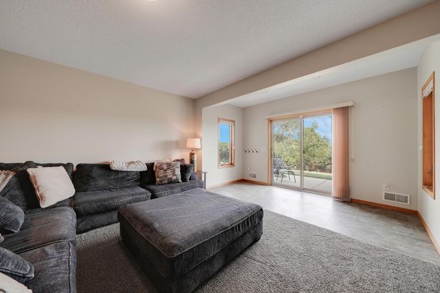 553 Tuttle Drive, Hastings, MN 55033