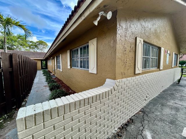 3581 NW 104, Coral Springs, FL 33065