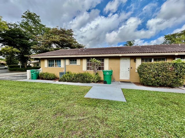 3581 NW 104, Coral Springs, FL 33065