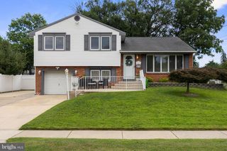 203 MASSACHUSETTS AVE, Cherry Hill, NJ 08002