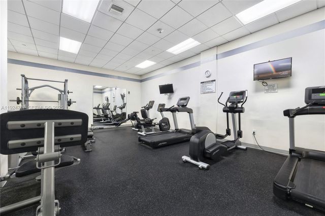 5825 Collins Ave 6E, Miami Beach, FL 33140