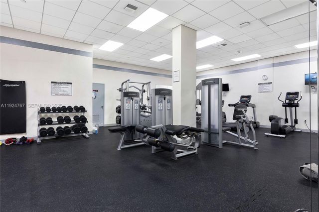 5825 Collins Ave 6E, Miami Beach, FL 33140