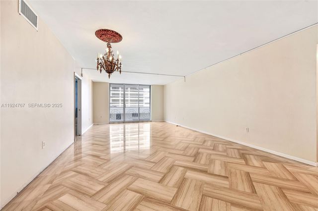 5825 Collins Ave 6E, Miami Beach, FL 33140