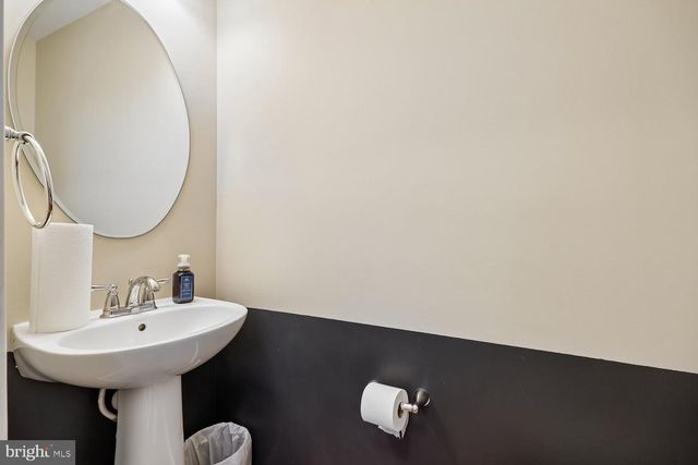 11672 EMERALD DR, Clarksburg, MD 20871