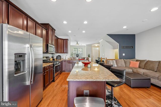 11672 EMERALD DR, Clarksburg, MD 20871