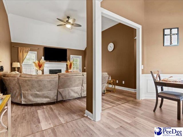1826 Wax Myrtle Dr, Florence, SC 29501
