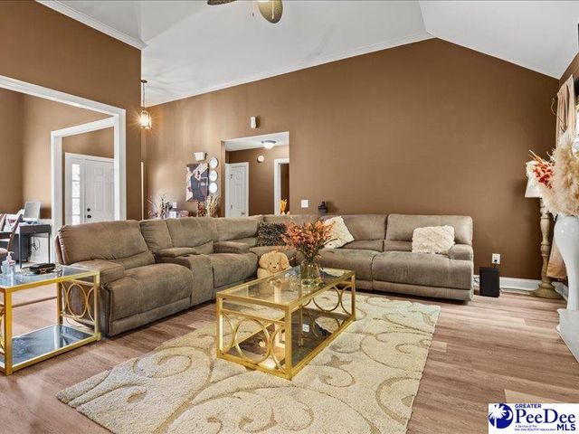 1826 Wax Myrtle Dr, Florence, SC 29501