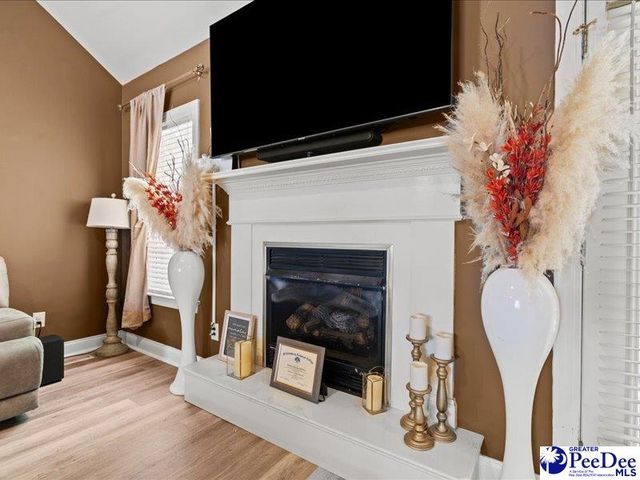 1826 Wax Myrtle Dr, Florence, SC 29501