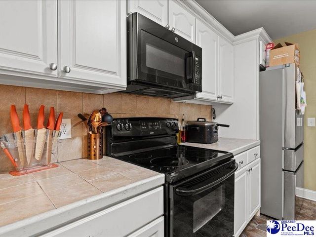 1826 Wax Myrtle Dr, Florence, SC 29501