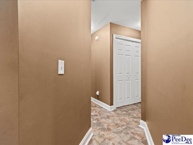 1826 Wax Myrtle Dr, Florence, SC 29501