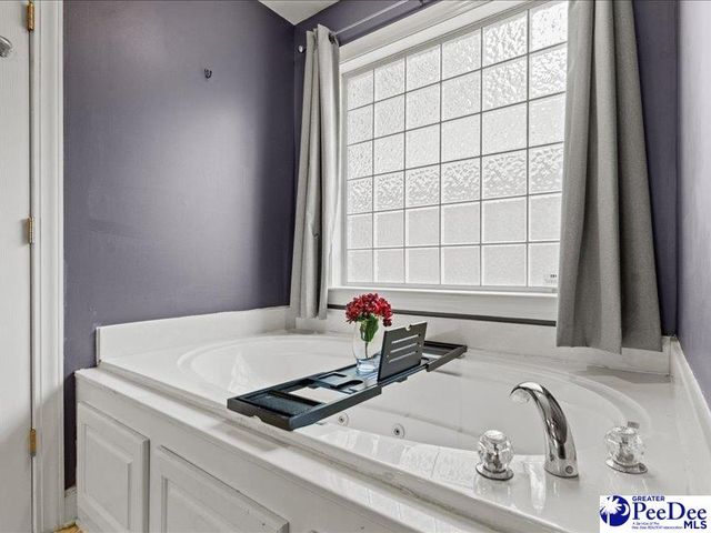 1826 Wax Myrtle Dr, Florence, SC 29501