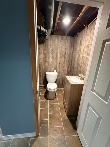 31434 Newport Dr. Drive, Warren, MI 48088