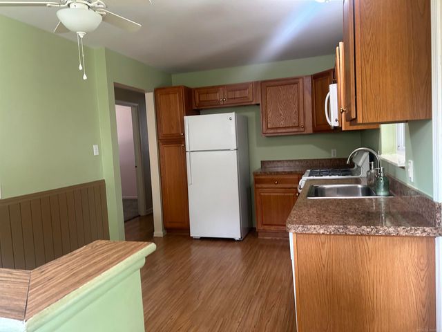 31434 Newport Dr. Drive, Warren, MI 48088