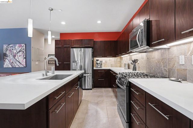 527 Peyton Ct, Oakley, CA 94561