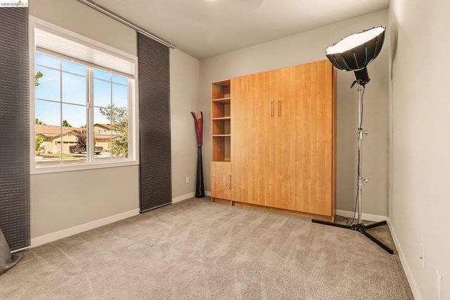 527 Peyton Ct, Oakley, CA 94561