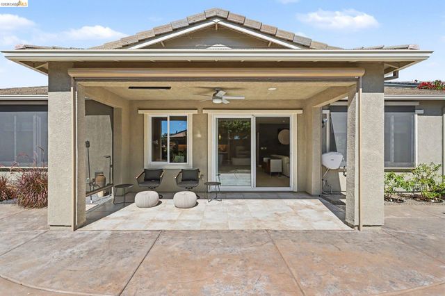 527 Peyton Ct, Oakley, CA 94561