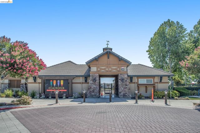 527 Peyton Ct, Oakley, CA 94561
