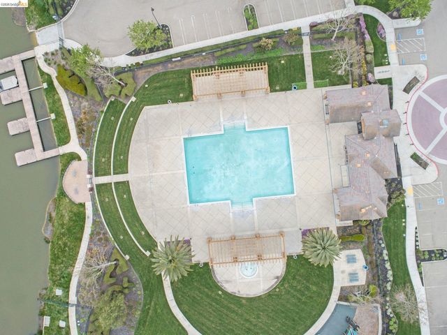 527 Peyton Ct, Oakley, CA 94561