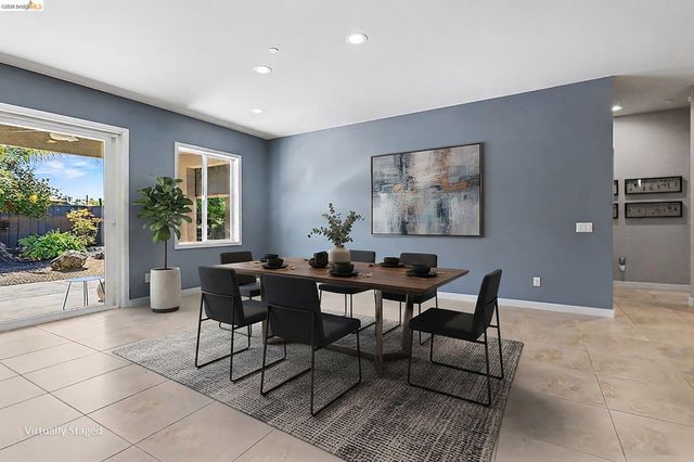 527 Peyton Ct, Oakley, CA 94561