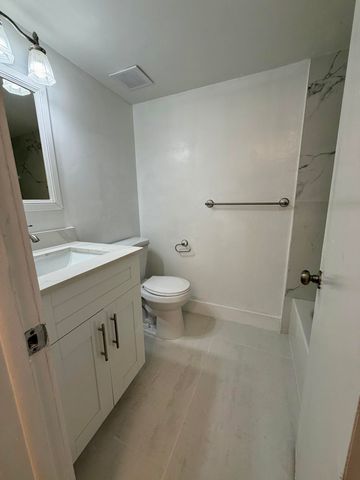 7175 Orange Drive 118h, Davie, FL 33314