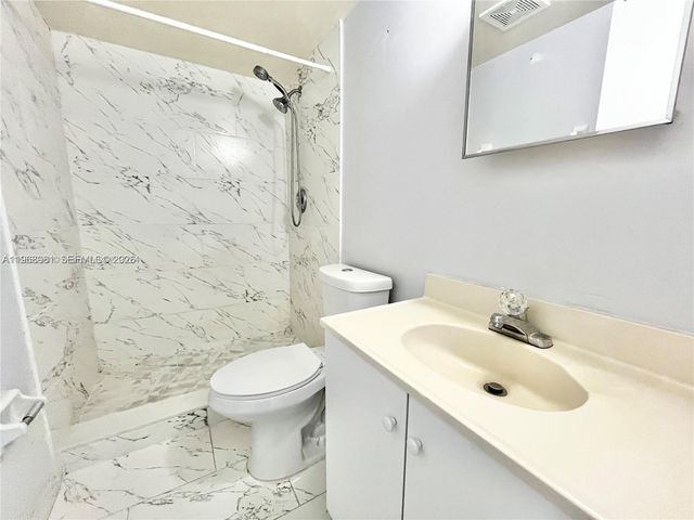 10350 SW 220th 239, Cutler Bay, FL 33190