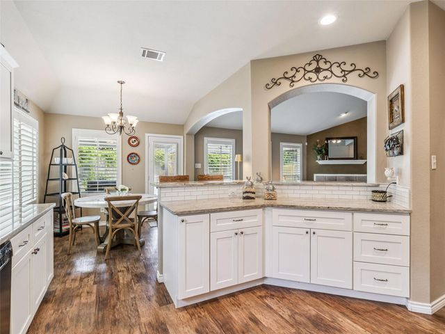 860 Fair LN, New Braunfels, TX 78130