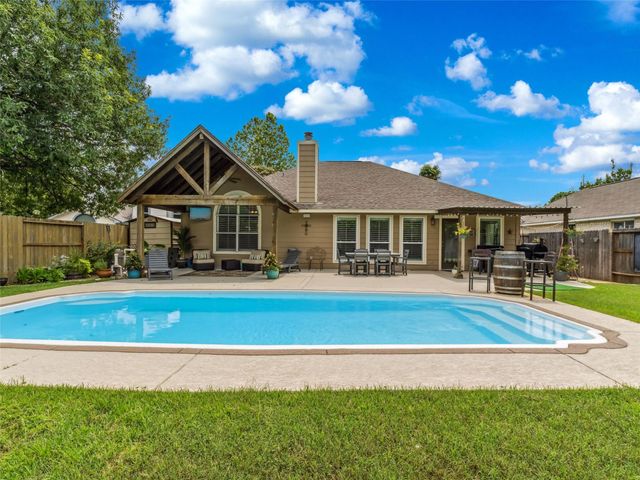860 Fair LN, New Braunfels, TX 78130