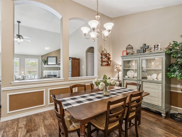 860 Fair LN, New Braunfels, TX 78130