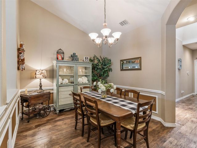860 Fair LN, New Braunfels, TX 78130