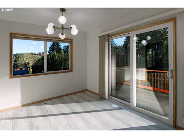 14285 Sw 114TH Ave, Tigard, OR 97224