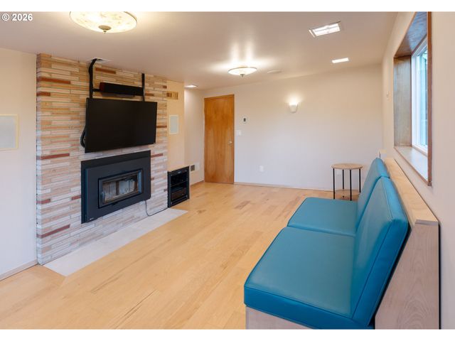 14285 Sw 114TH Ave, Tigard, OR 97224