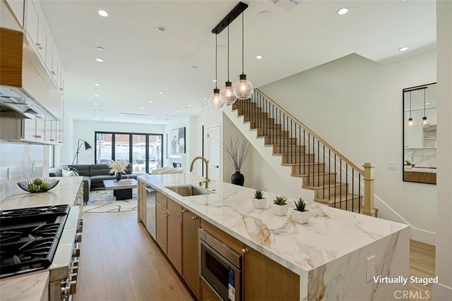 111 9th, Huntington Beach, CA 92648