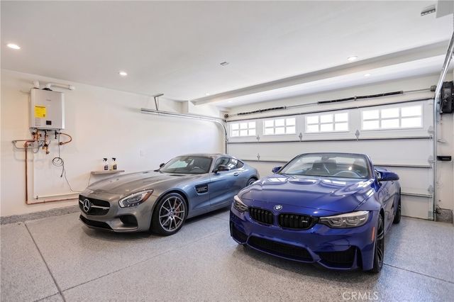 111 9th, Huntington Beach, CA 92648